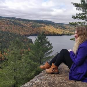 Meet your Posher, Caramia